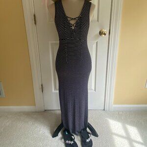 Sans Souci black white stripe, criss-cross front, sexy slit, maxi sundress, sz M